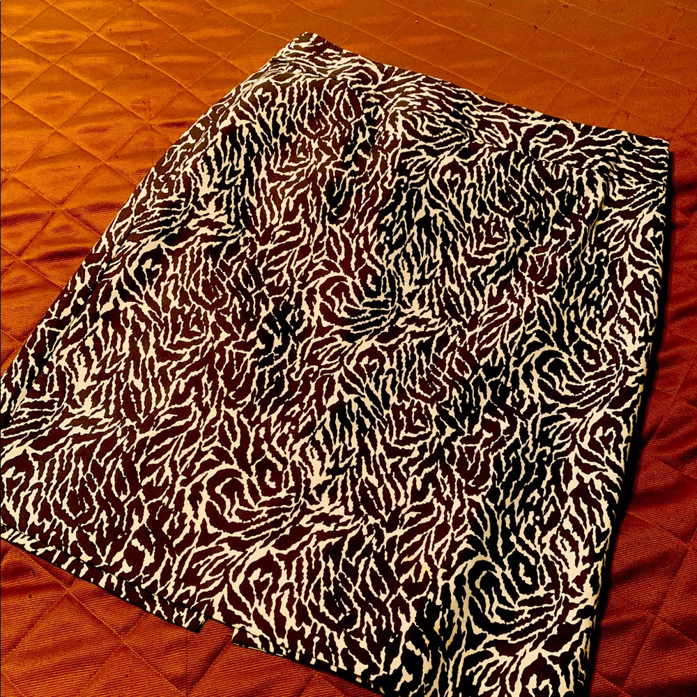 LOFT brown and white skirt